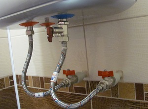 Подключение накопительного водонагревателя в Владивостоке